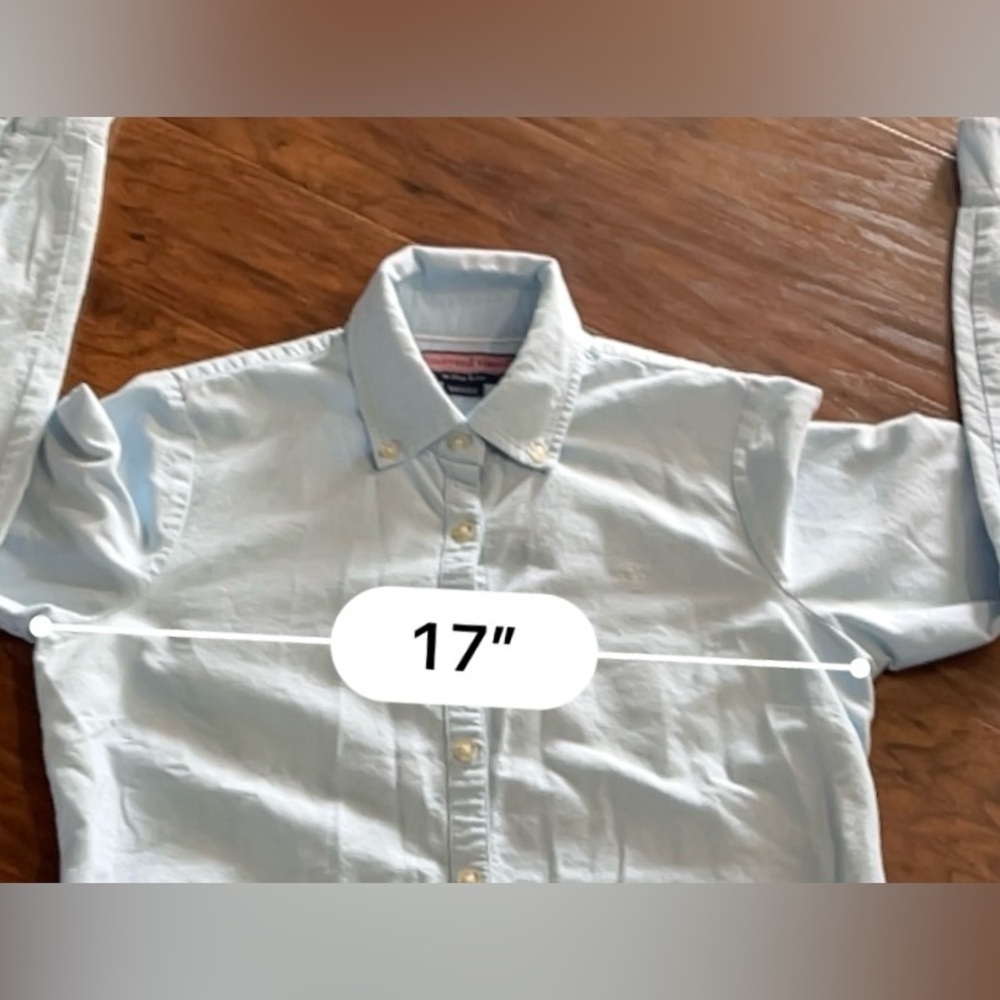 Vineyard Vines blue, fitted, button down shirt - Picture 6 of 6